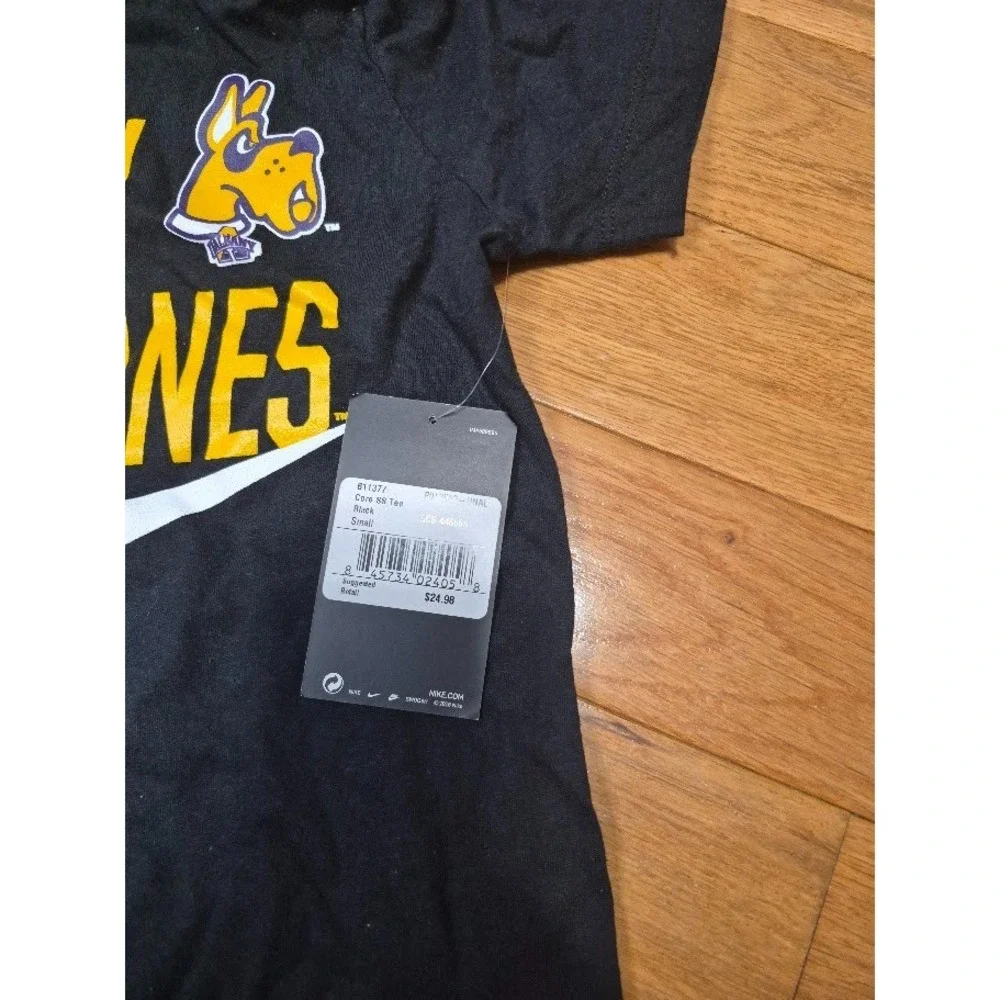 Nike tee ualbany